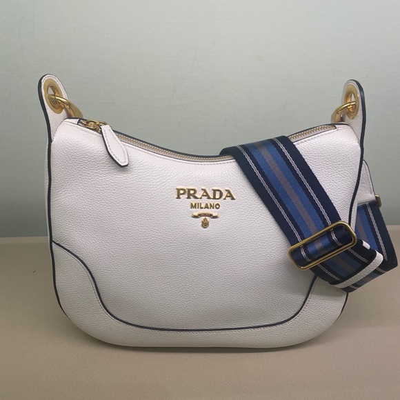 Prada hobo - Picture 1 of 9